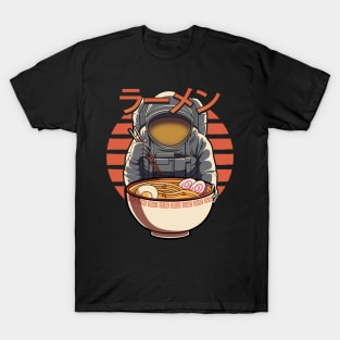 Retro Astronaut Eating Ramen Japanese Noodles Anime Gift T-Shirt